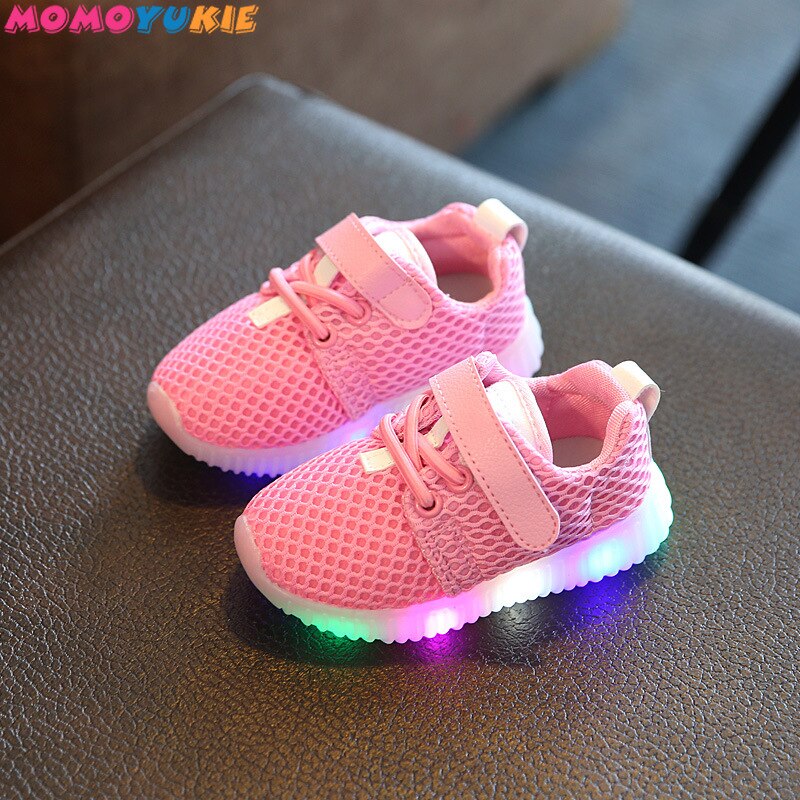 2019 High quality LED lights baby casual shoes fashion boys sports shoes girls flat shoes glowing infant first walk sneakers
