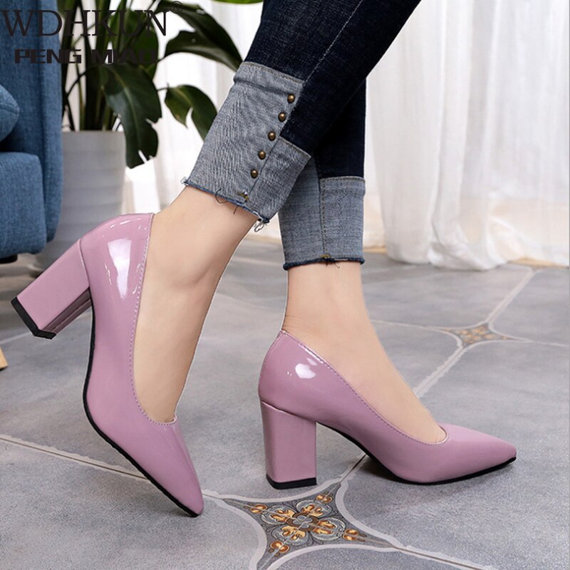 2020 New Women's Shoes Pointy Thick Heel Bright High Heels With 7 Cm New Single Shoes Shallow Mouth