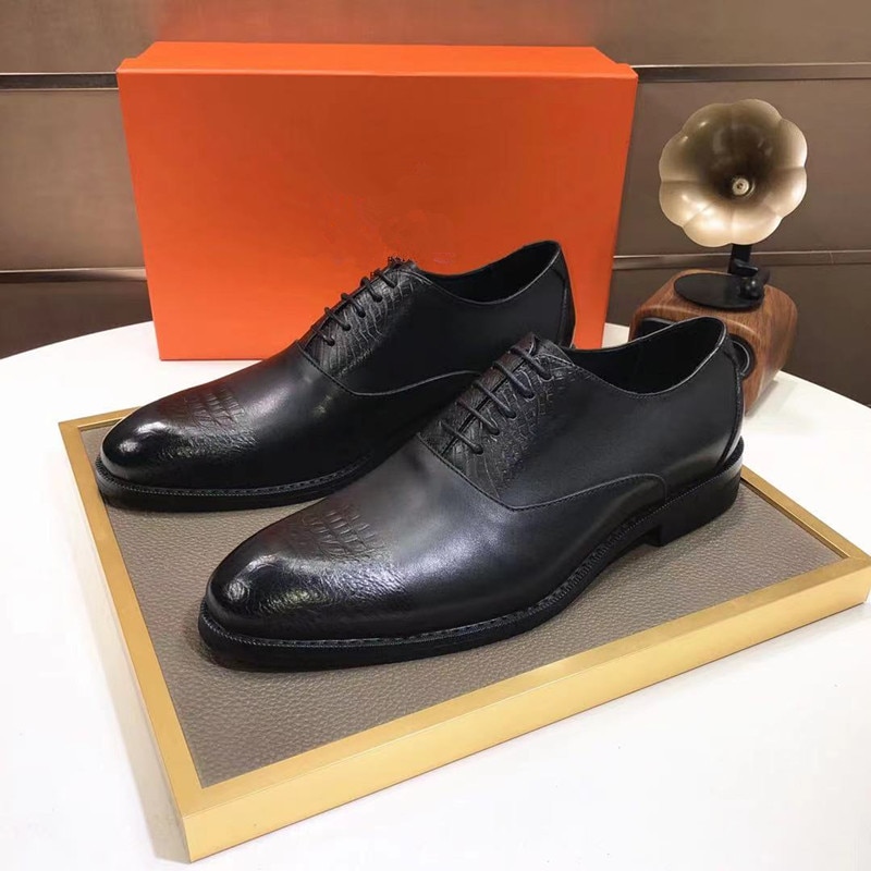 2021 New Men Dress Shoes Men Formal Shoes Leather Pointed Toe Fashion Groom Wedding Shoes Men Oxford Shoes Dress Size 38-44