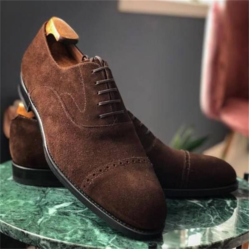 2021 New Men Shoes Fashion Trend Business Dress All-match Brown Suede Classic Hollow Stitching Comfortable Oxford Shoes HL698