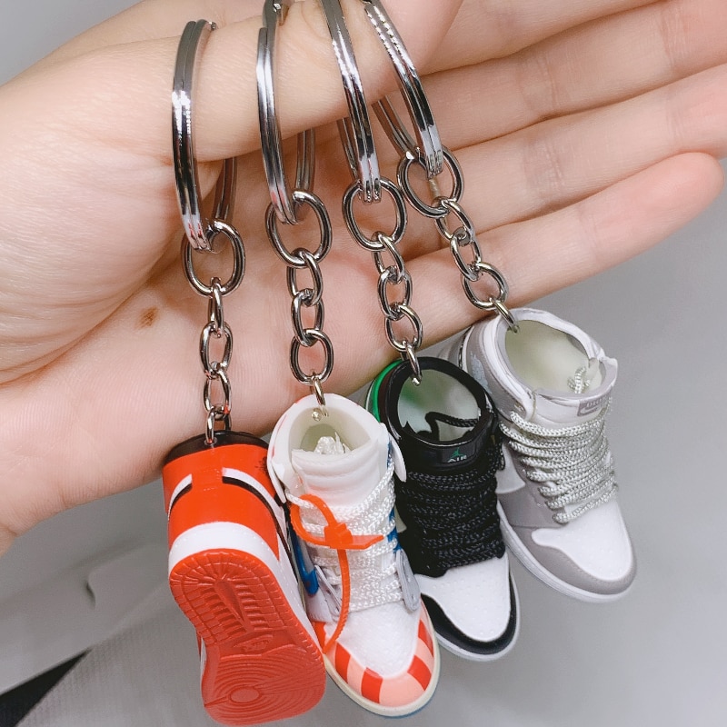 5CM Creative 3D Mini Winged Basketball Shoes Three-dimensional Model Keychain Sports Shoe Lovers Souvenir Keyring 2022 Year Gift