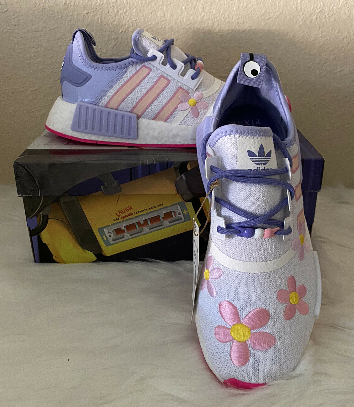 Adidas NMD_R1 J Disney Pixar Monsters Inc Boo shoes  youth size 7