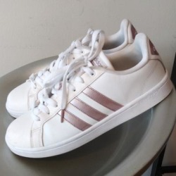 Adidas Shoes | Adidas Women's Shoes | Color: White | Size: 9.5