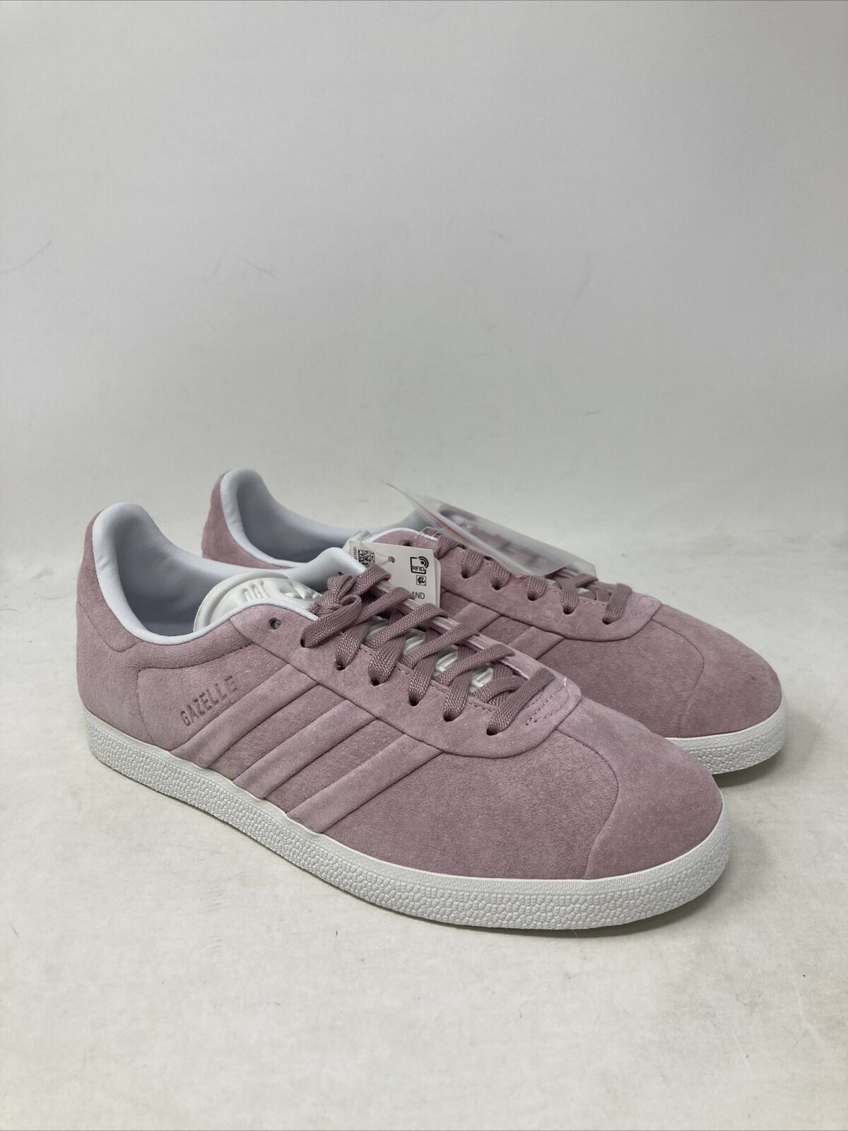 Adidas Women’s Gazelle Sneaker Size 7.5 US Pink Suede