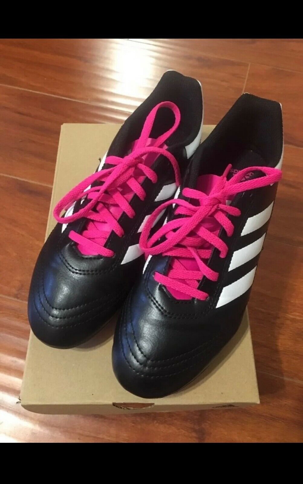 Adidas Youth Size 5 Soccer Shoes with cleats Pink Black White BB0571