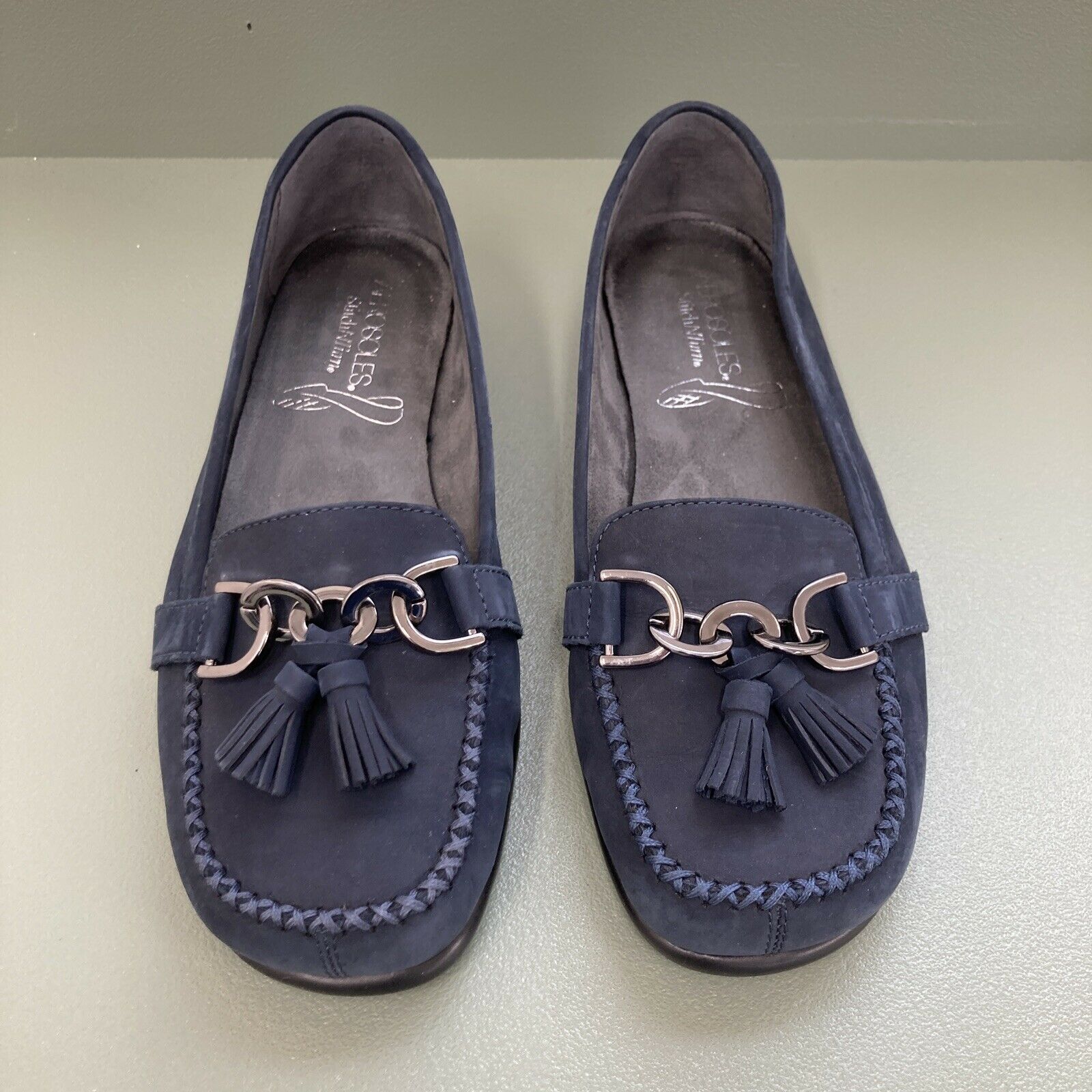 Aerosoles Stitch N Turn Womens Leather Loafers Shoes Size 8 Navy Blue Tassle