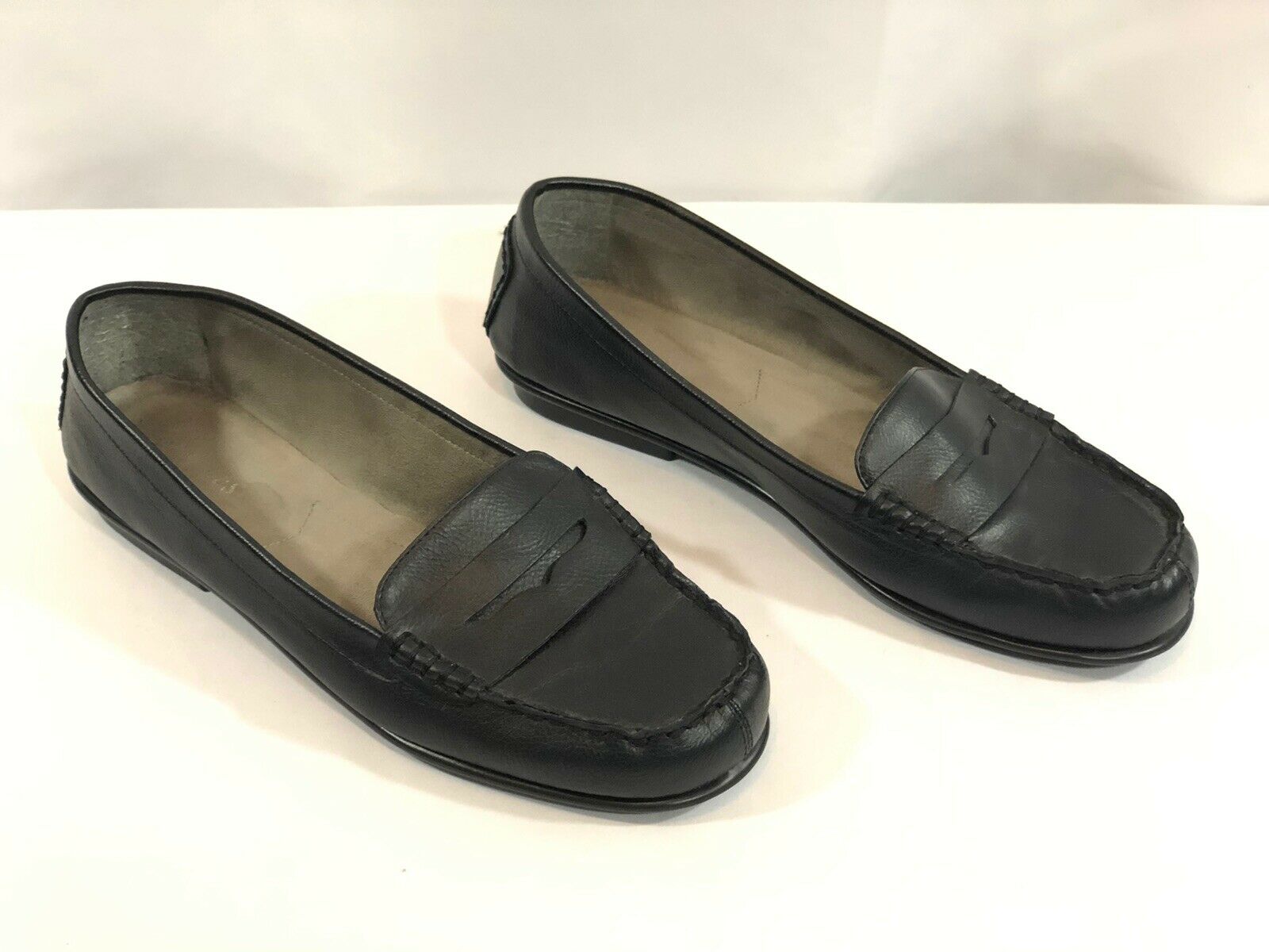 Aerosoles Women's Black Slip On Shoes Wedge Heel Pump Leather Shoes Size 8.5 