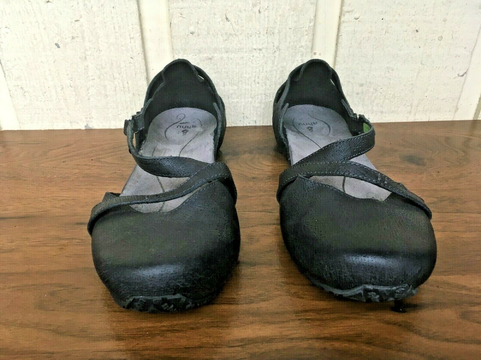Ahnu Tullia women's mary jane leather shoes size 10. Black