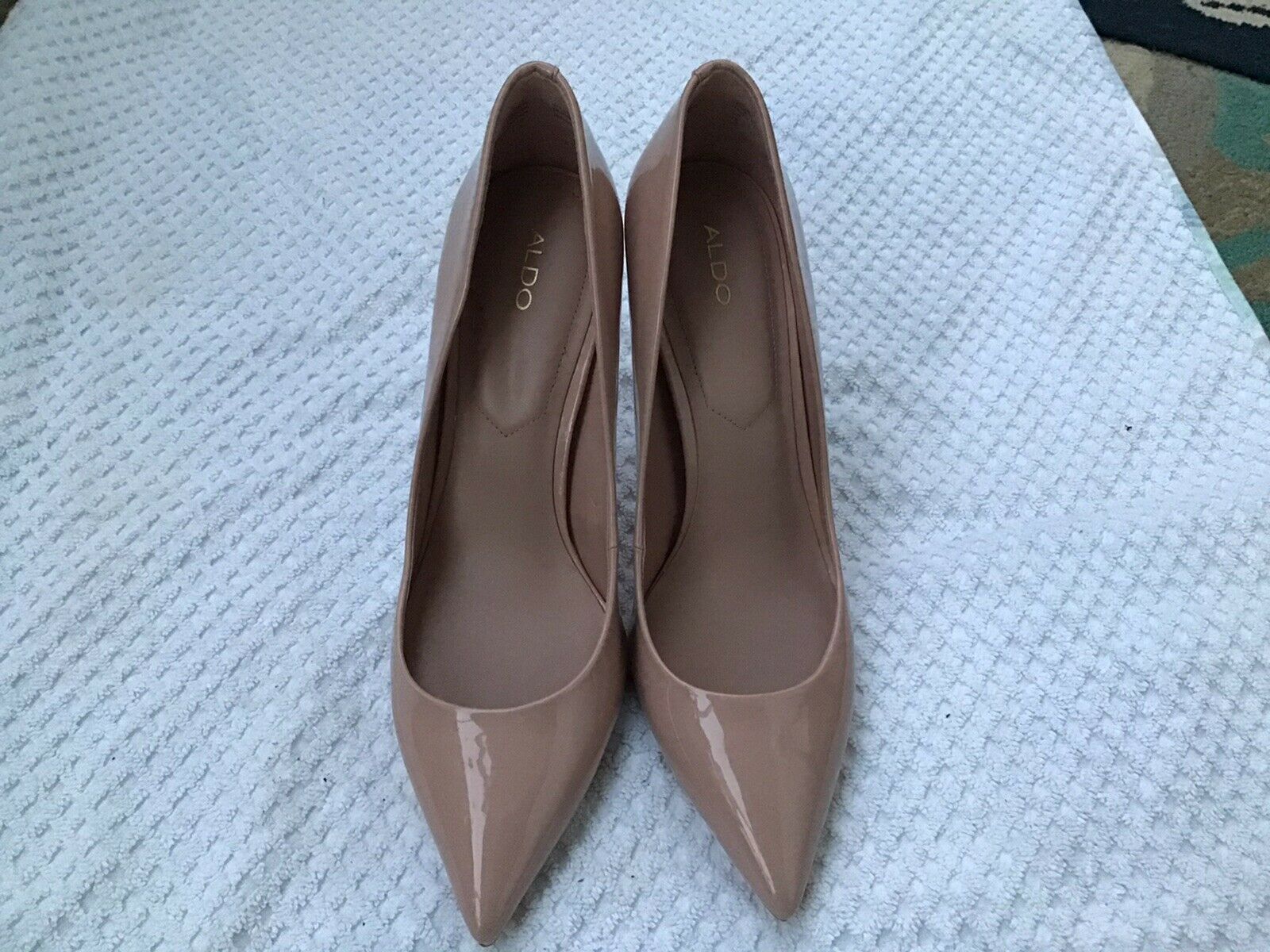 Aldo tan patent leather woman’s high heel shoes size 10, new no box.