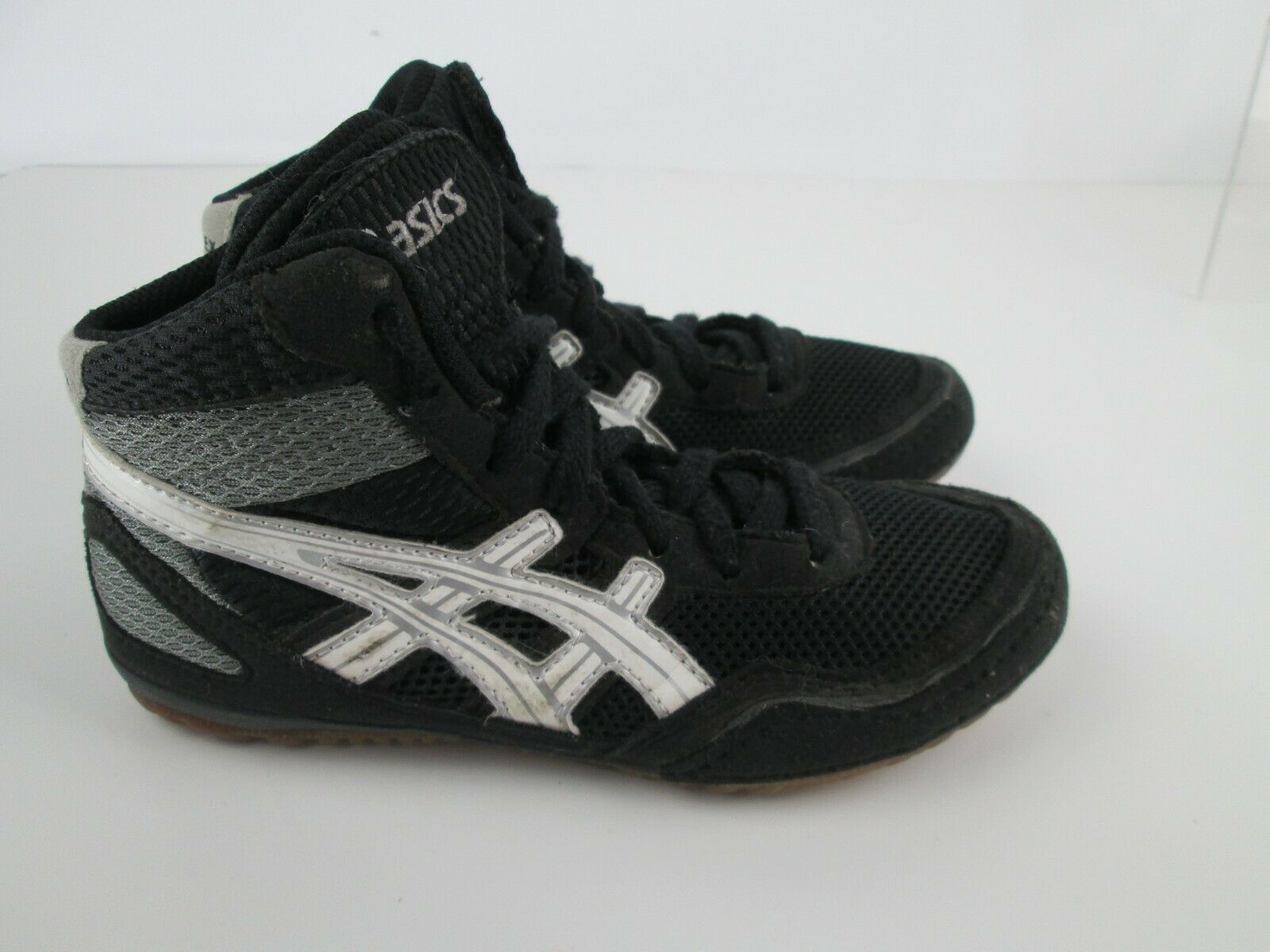Asics Matflex Wrestling Shoes Youth Size 2 C129N Black Silver White