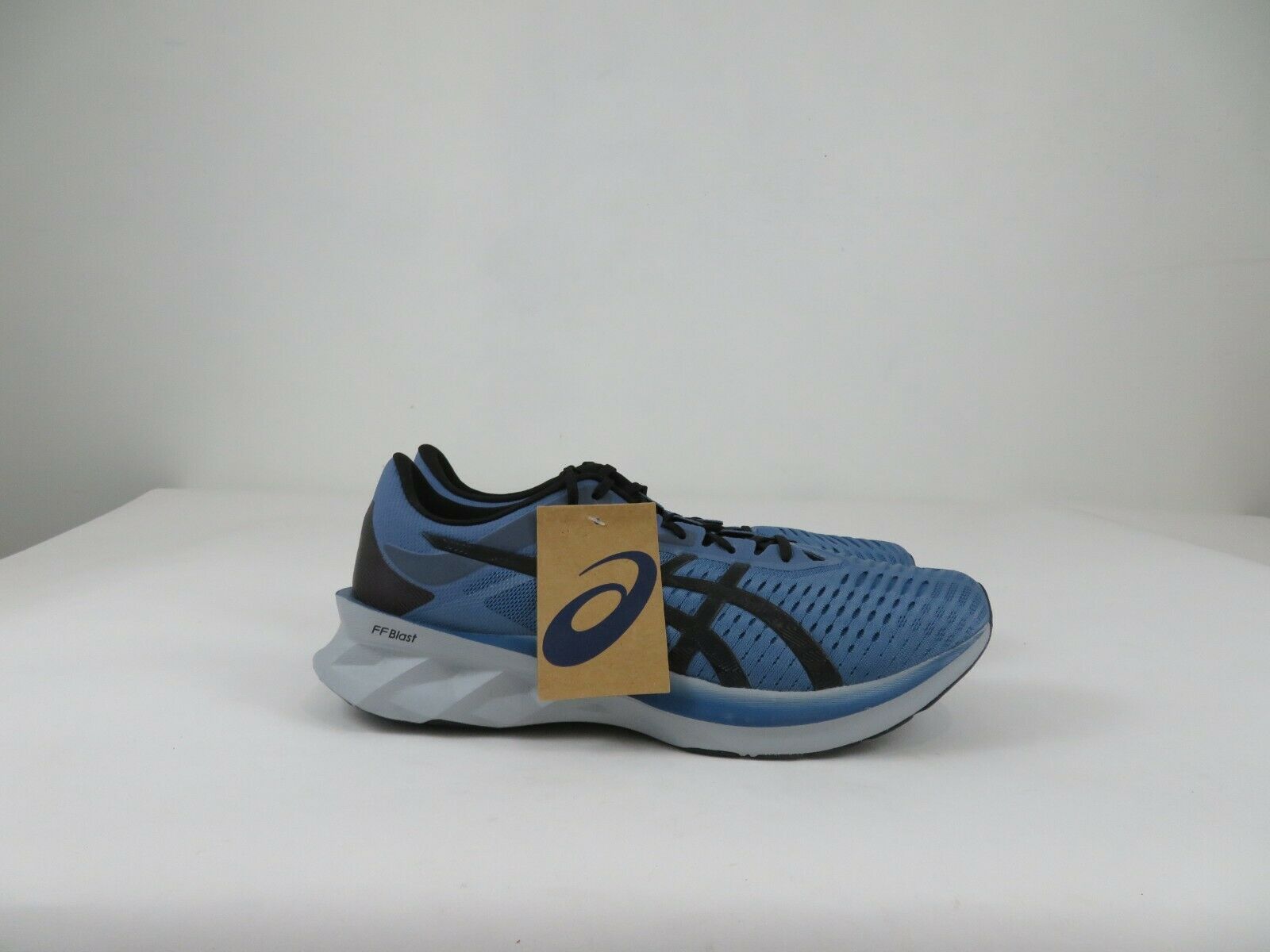Asics Novablast Shoes Mens 11.5 Running Athletic Lace Up Sneaker Blue Walking