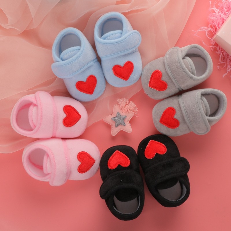 Baby Girls Cotton Shoes Toddler Soft-soled Breathable Baby Shoes Autumn First Walkers Sweet Red Heart Newborn Pink Girls