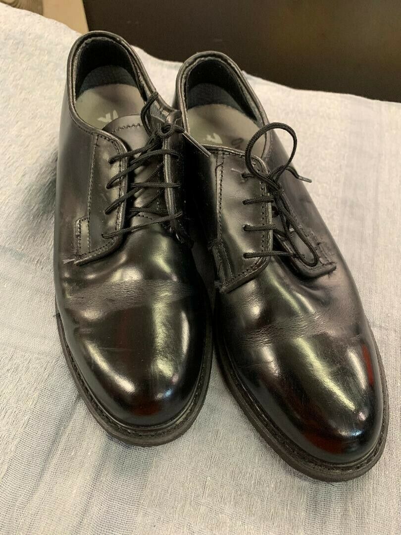 Bates military low quarter shoes size 8M worn by female cadet