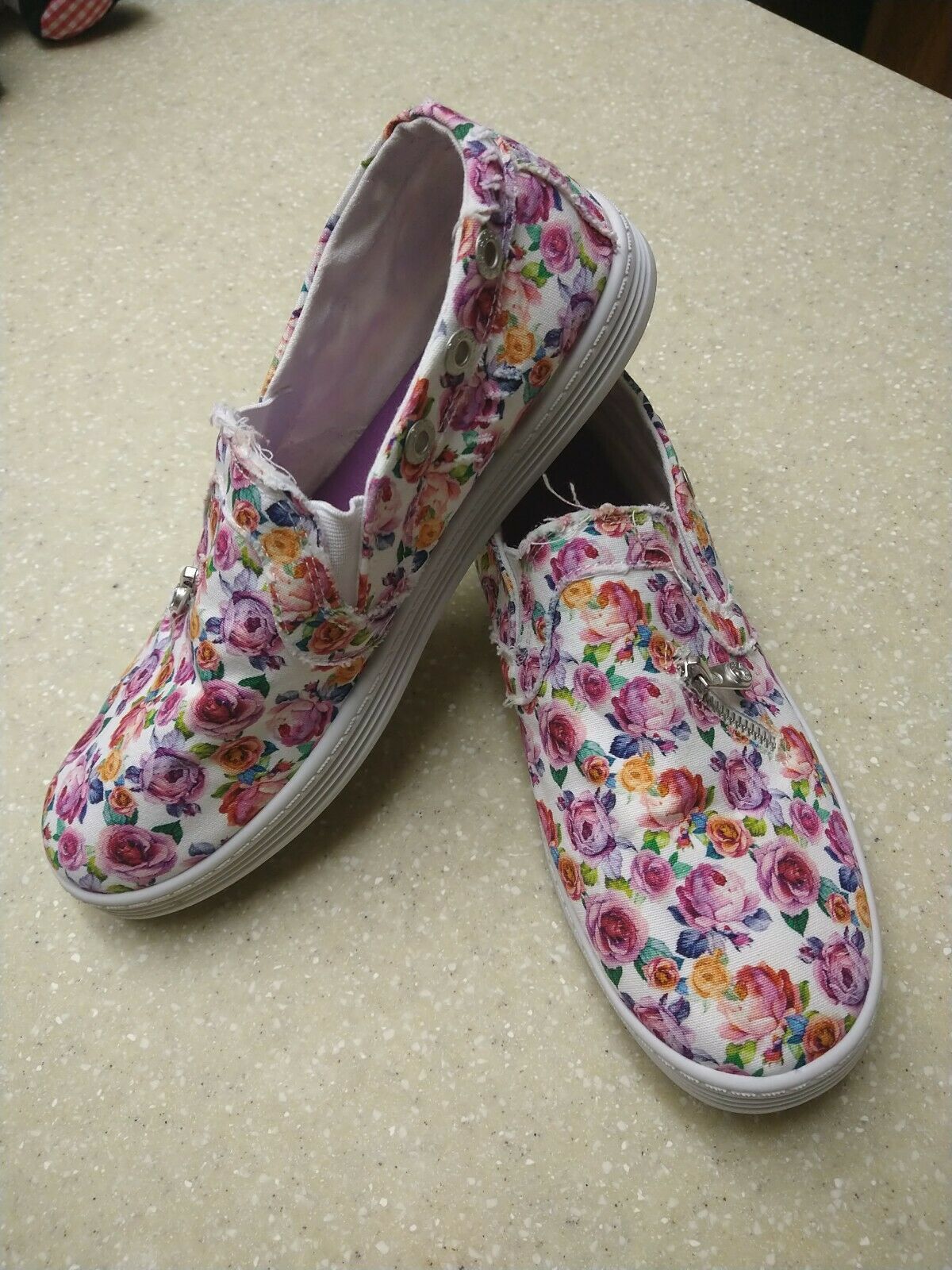 Blowfish Malibu Fariachi Women’s Floral Slip On Casual Sneakers Shoes 9 M ZS006