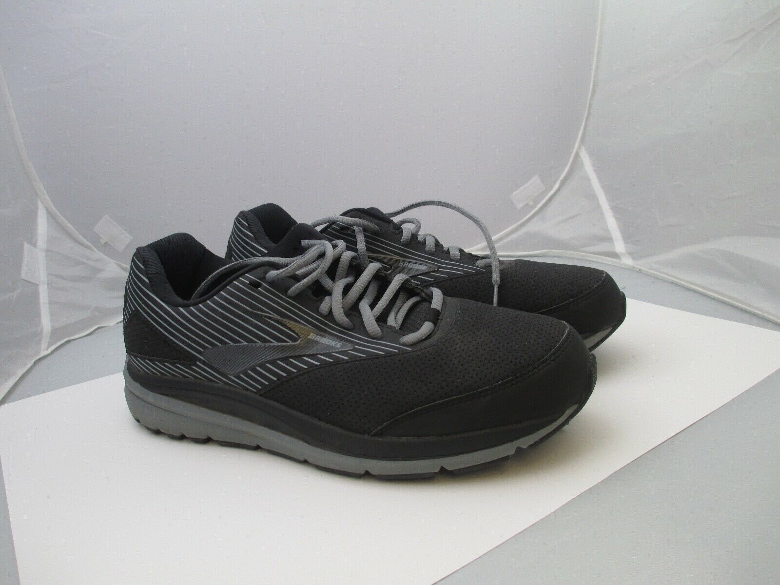 Brooks Men’s 11 Addiction Walker Walking Shoes Missing inserts