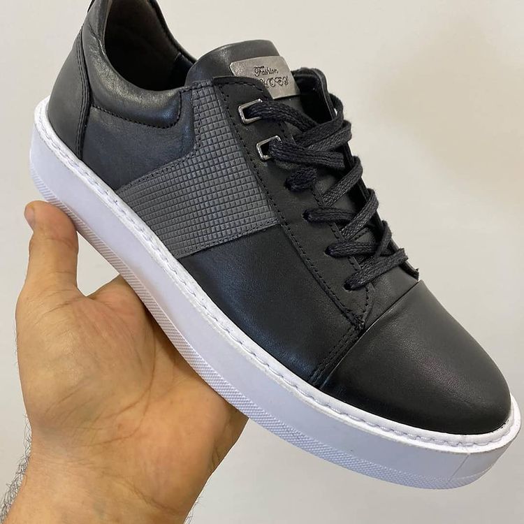 Casual Sneakers For Men Comfortable Flexible Fashion Leather Wedding Orthopedic Sport Shoes To Men Lightweigh