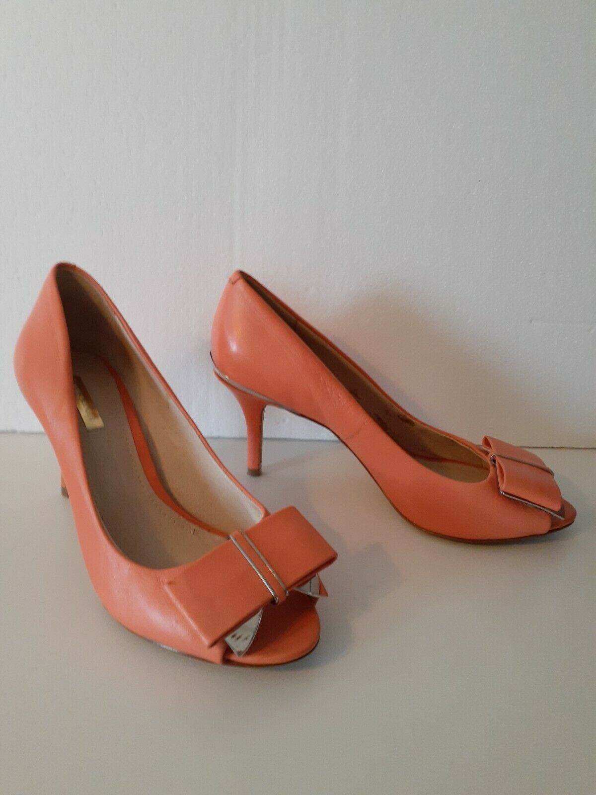 CLEARANCE* Louise et Cie Nadia Shoes peach leather heels bow Women's Size 8.5