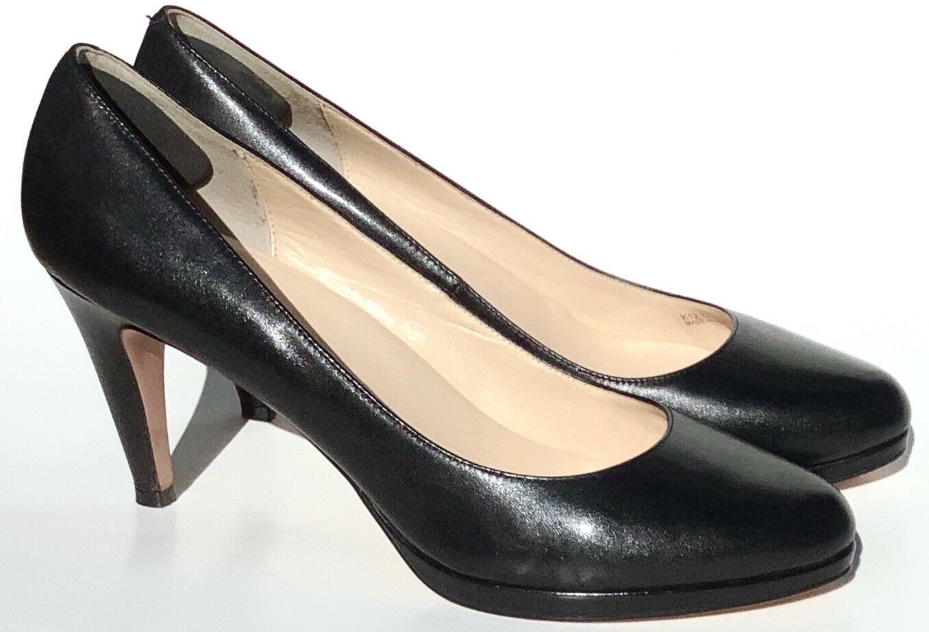 Cole Haan women’s 10M BLK. Leather Round toe Pump Heel Shoe Fine Pre-ow No Issue