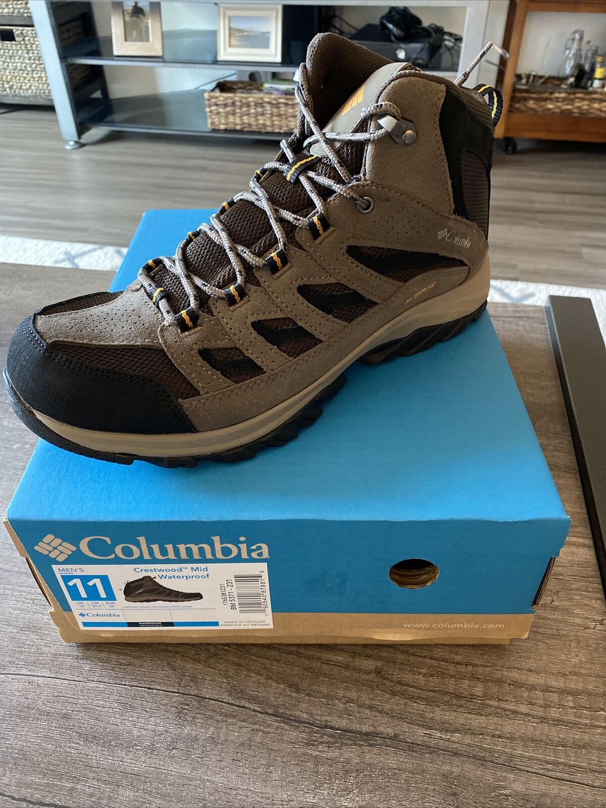 Columbia (Crestwood Mid Waterproof) Cordovan Trail Shoes Men's Size 11 New NIB