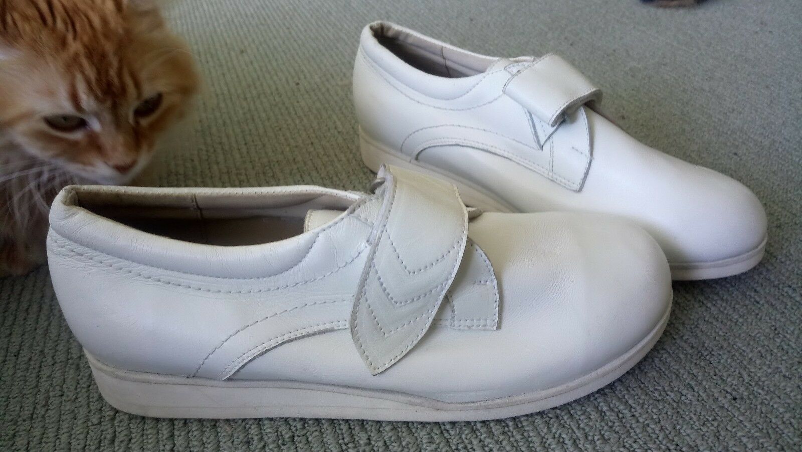 Comfort & Fit White Leather walking casual Shoes 8 E Easy On Topnotch Made in NZ