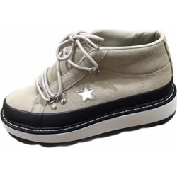 Converse Shoes | Converse Mountain Club Boots For Women Nwt | Color: Black/Cream | Size: 6