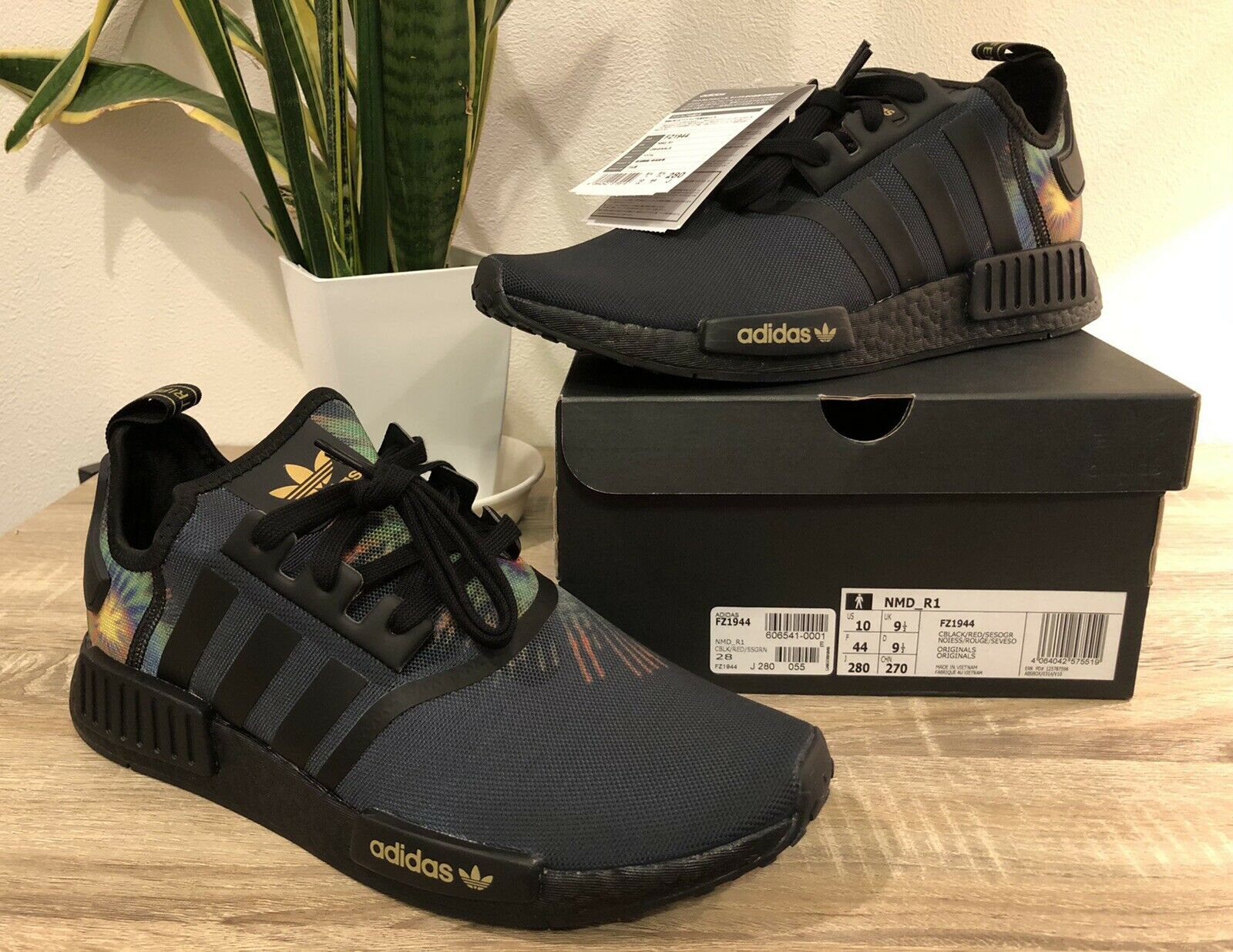 Deadstock adidas NMD R1 JAPAN EXCLUSIVE “Fireworks” Running Shoes FZ1944