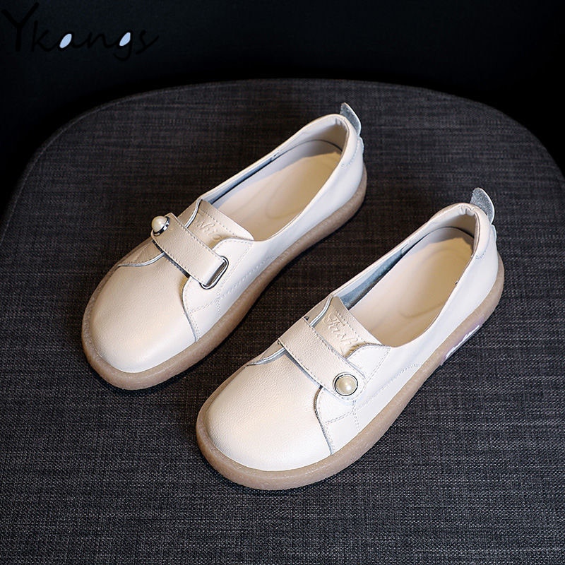 Designer pearl Paste Women Loafers Flats Fashion PU Leather Breathable Sport Casual Shoes Non-slip Hard-wearing White Shoes