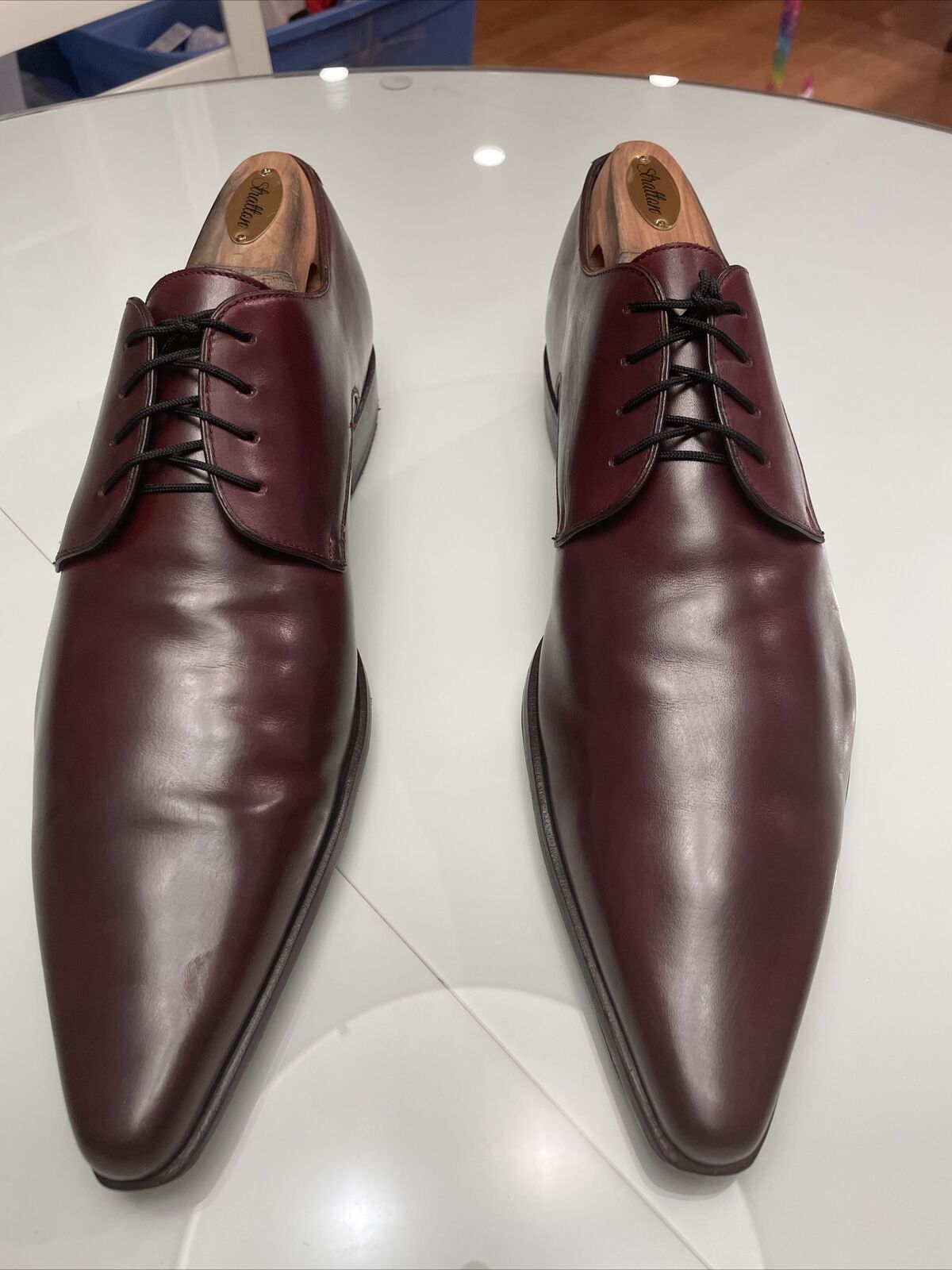 Dolce & Gabbana Burgundy Mens Dress Shoes Pre-Owned with New Heel Pads Size 8.5