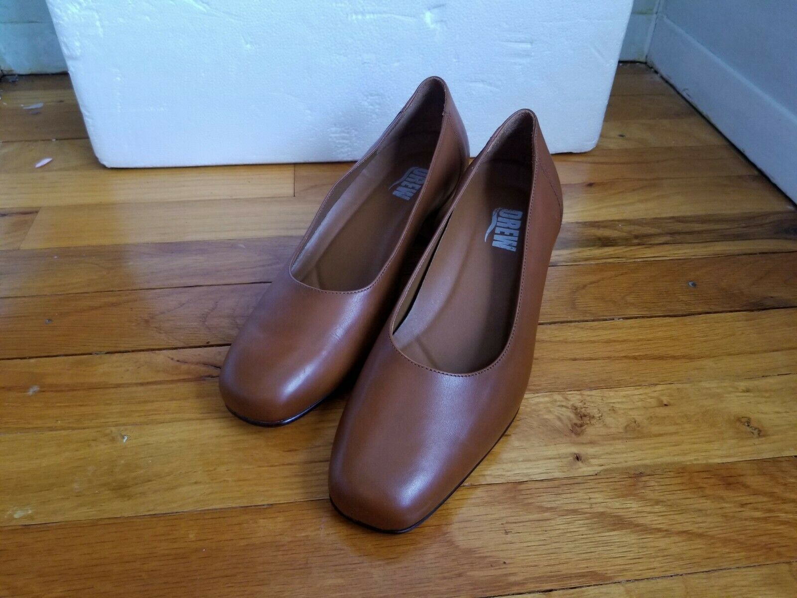 Drew Women's Size 8.5WW, 2E Extra Wide Betsy Pump Dress Shoes Tan Brown [NEW]