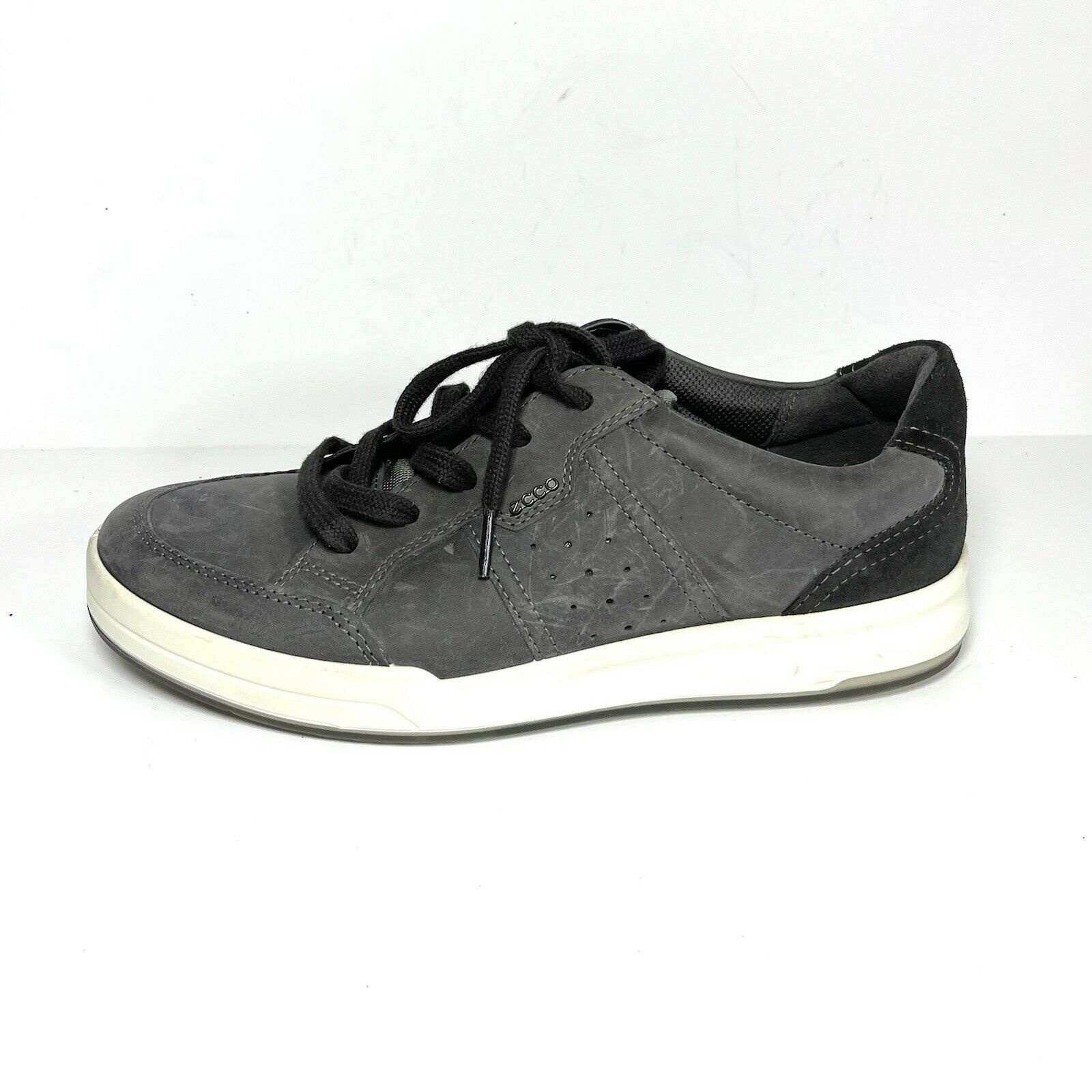 ECCO Men's Sneakers Shoes Gray Suede Leather Size EU 40 US 6-6.5 EUC