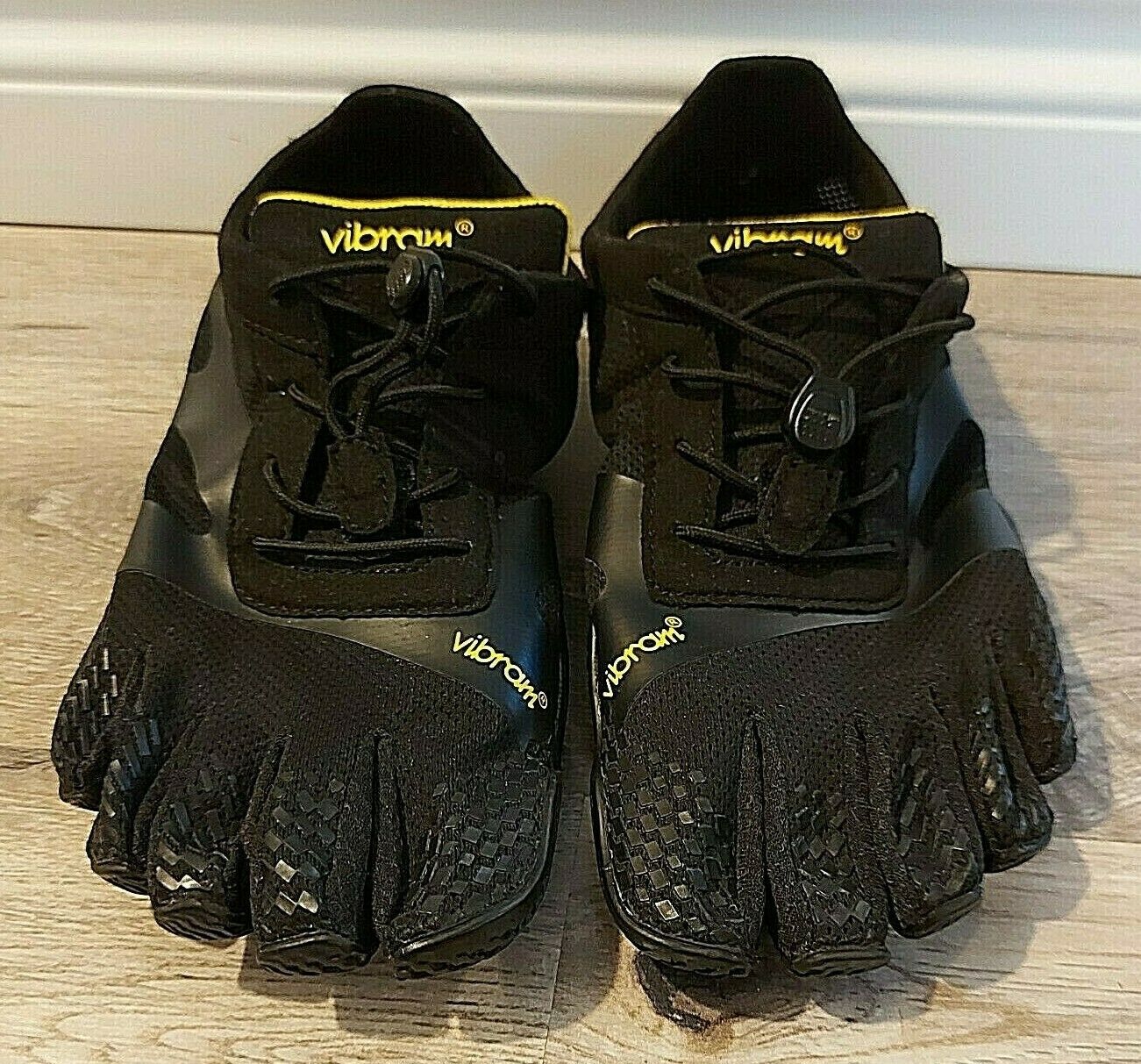 Five Finger Vibram Shoes Us 9-9.5 Great Pre-Owned Condition