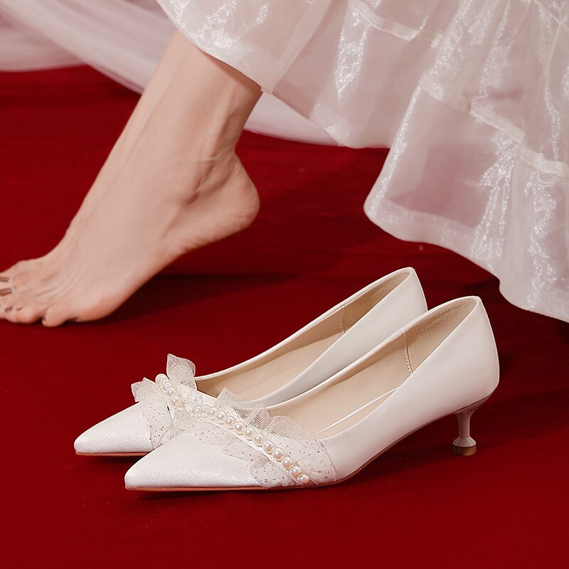 French Wedding Main Wedding Dress Bride Shoes Women's Low Heel White Satin High Heels Design Sense of Minority Temperament