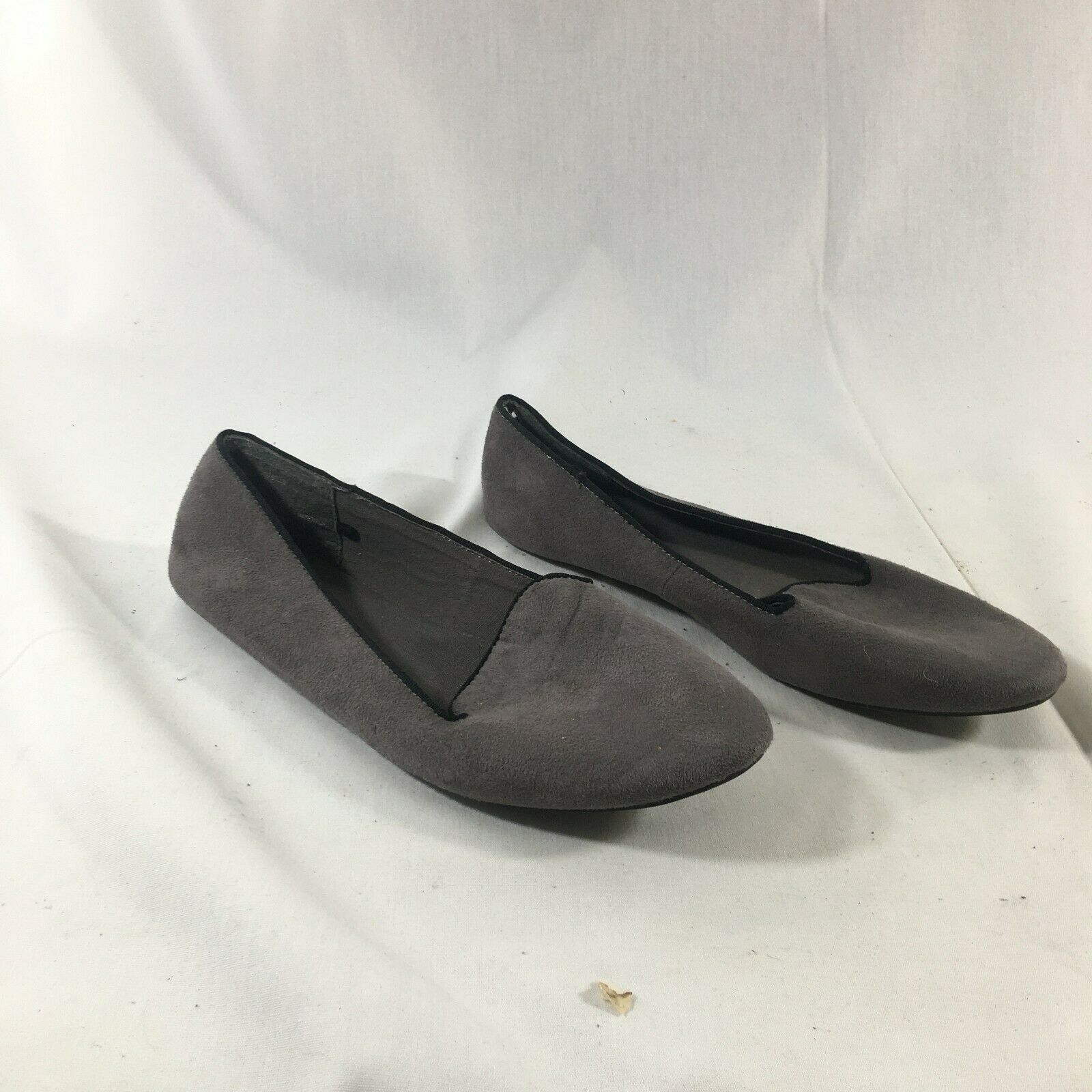 Gap Womens Gray Casual Round Toe Slip On Suede Flat Loafers Shoes Size 10