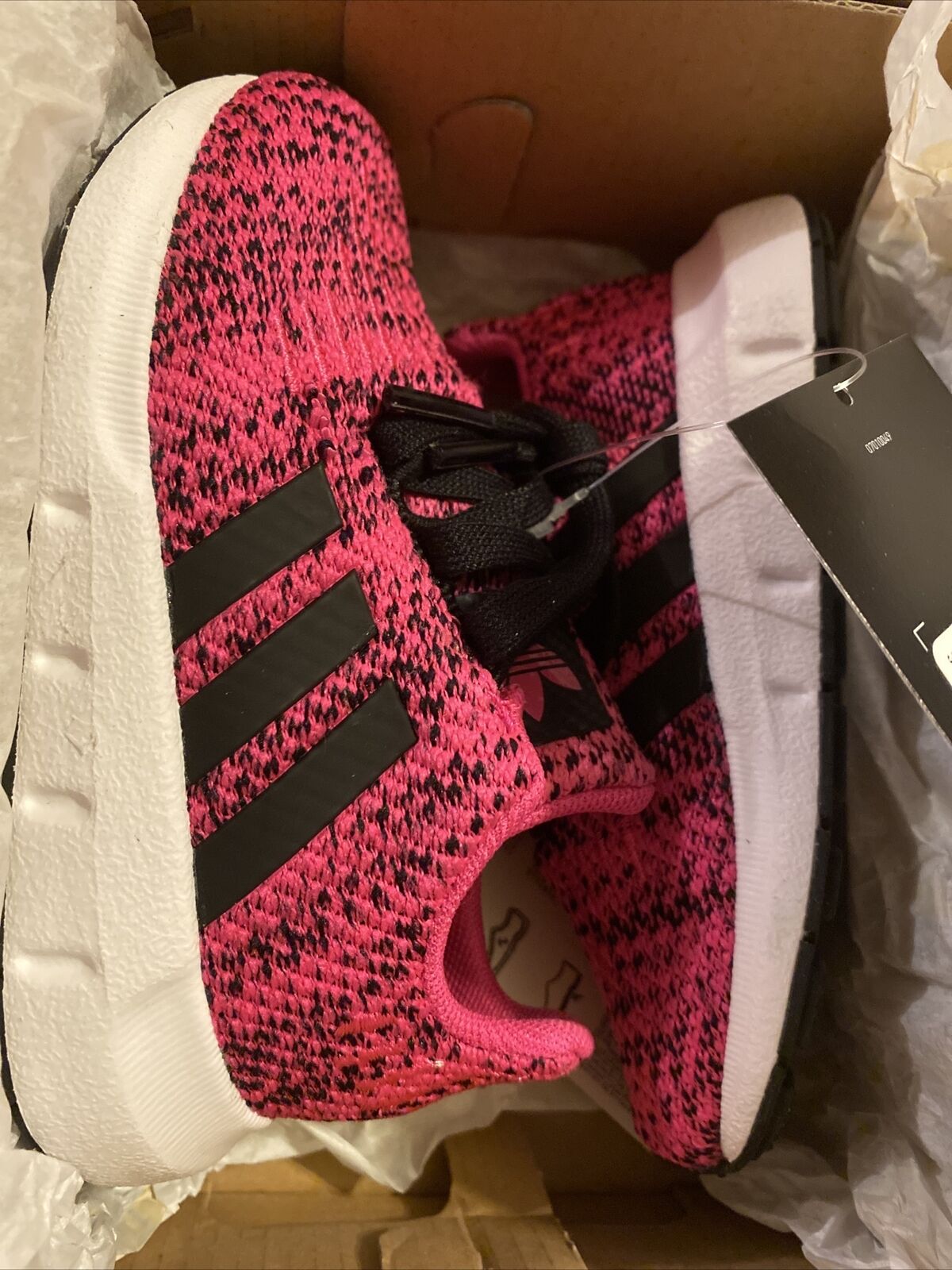 Girls Adidas Swift Run I Size 6K Shoes Pink And Black