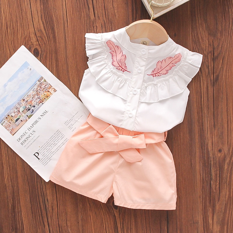 Girls Clothes Suits Short Sleeve Top Shorts 2 Pieces Lotus Leaf Collar Feather Set Childrens Clothing Sets Summer Outfits