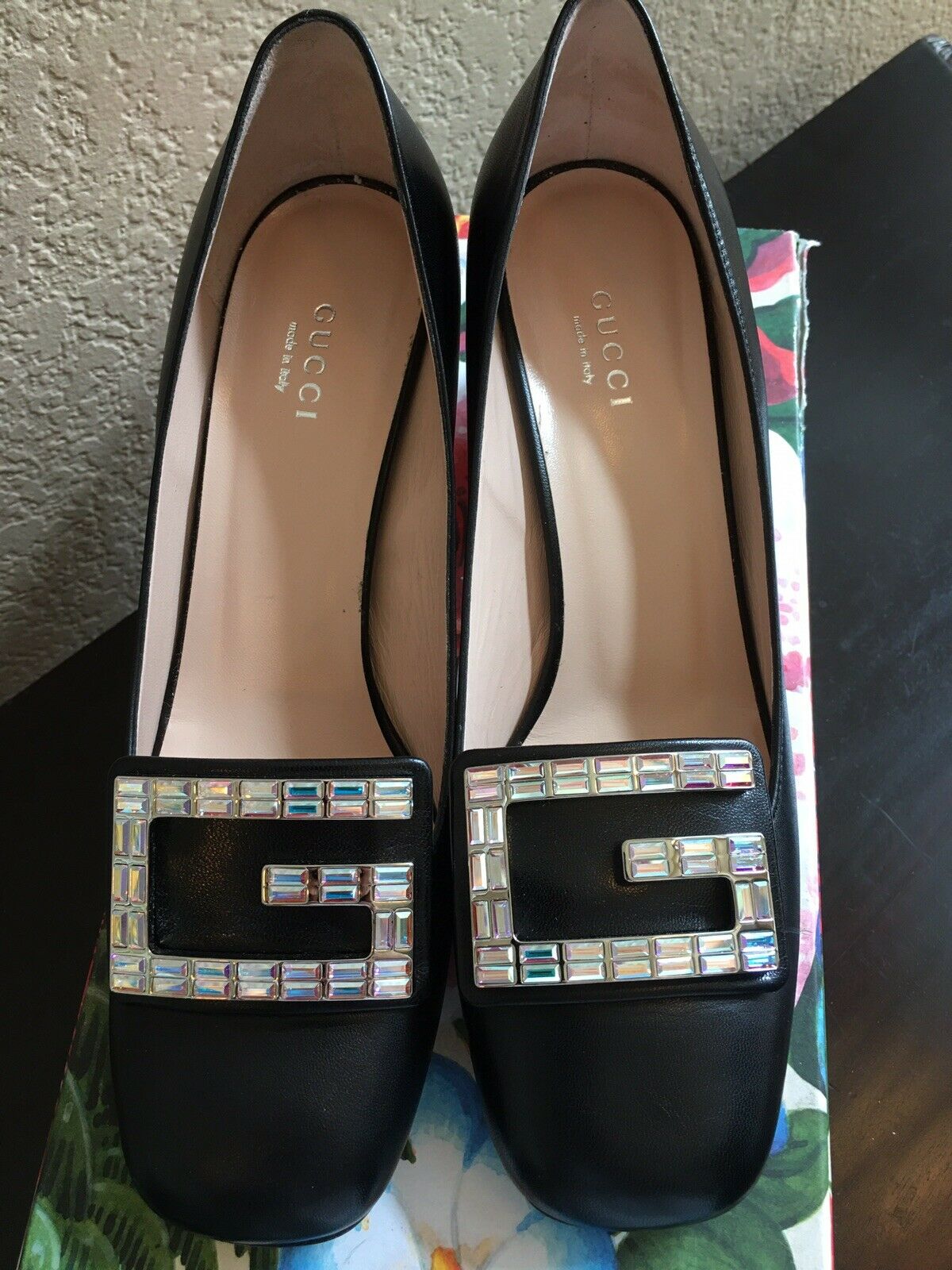 Gucci Dressy ￼shoes with crystals￼