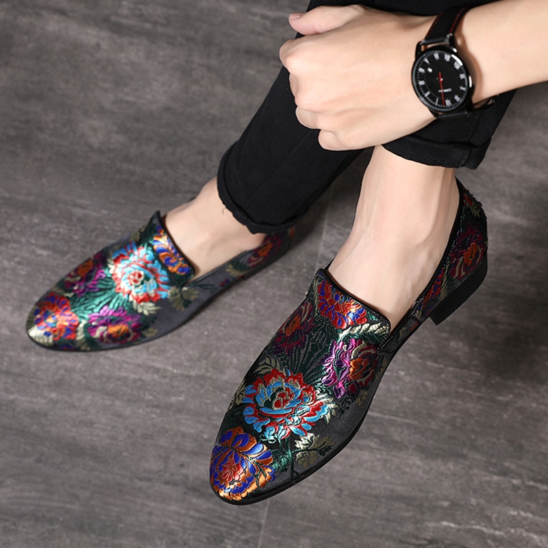 Hot Sale Embroidered Loafers Men Smoking Slippers Male Wedding and Party Dress Shoes Size 38-48 Drop Shipping