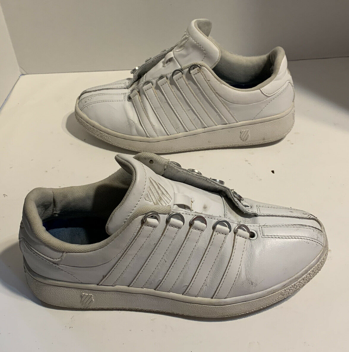 K-Swiss Womens Classic Low Athletic Walking Shoes Size 9 All White (No Laces)