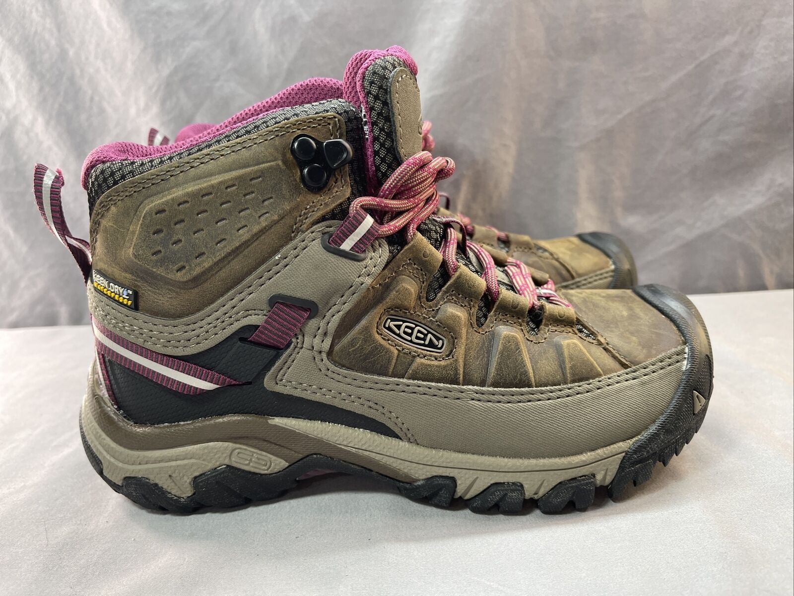 Keen 1018178 Targhee III Mid Hiking Boots Shoes SZ 5