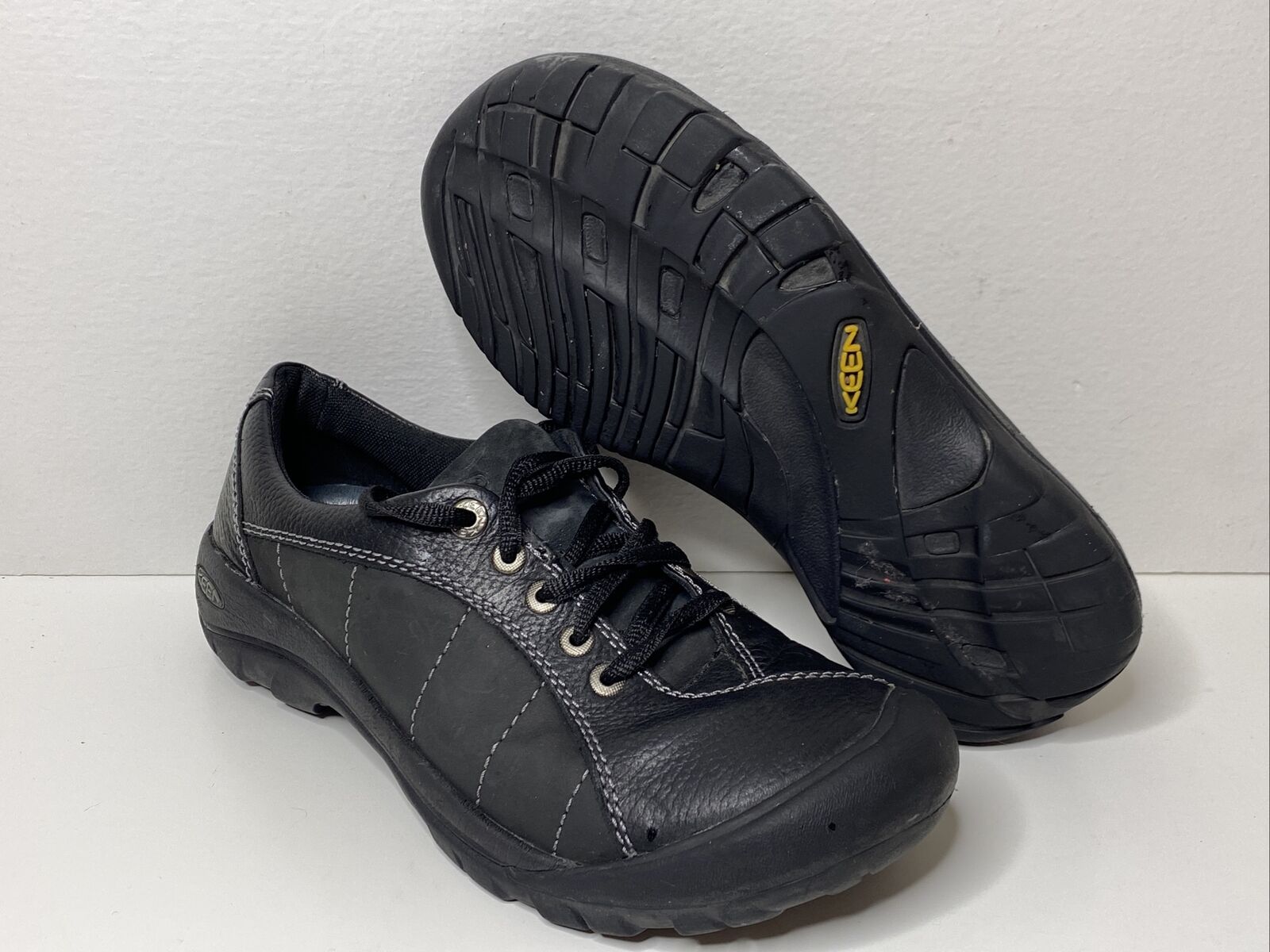Keen Hiking Casual Shoes Mens Size 9 Black Leather Sneaker 1011400