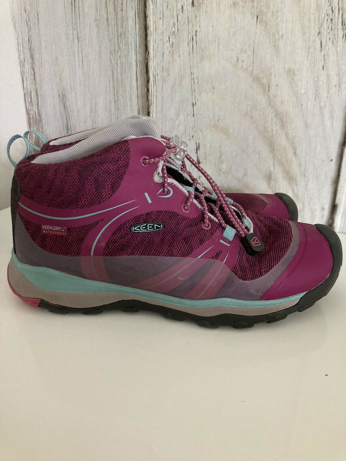 KEEN Terradora Kid’s Size 6 (or Women’s 7.5) Trail Hiking Boots Shoes