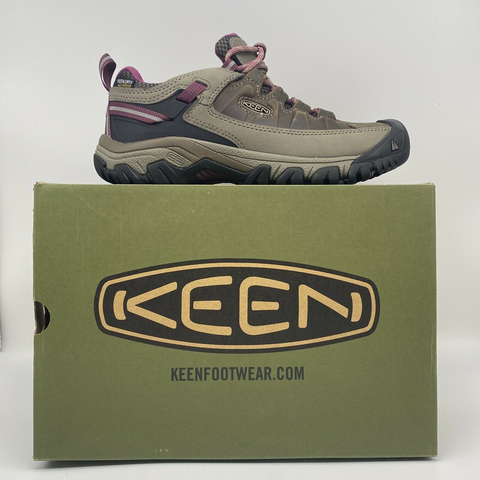 KEEN US Women 8 - Targhee 3 Waterproof Hiking Sneaker Boots