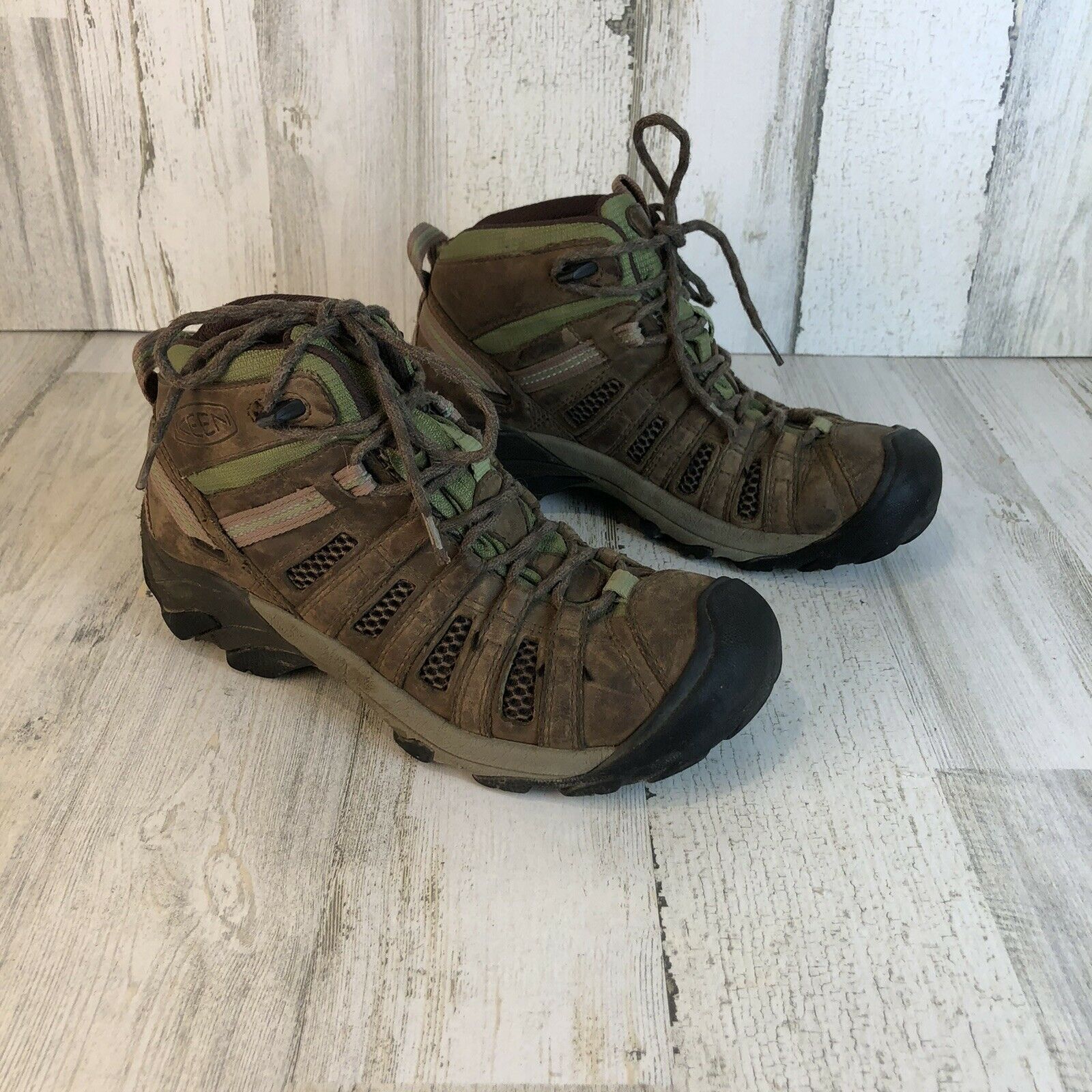 KEEN "Voyageur" Women’s Mid Hiking Boots Vented Breathable Green/ Brown Sz 7