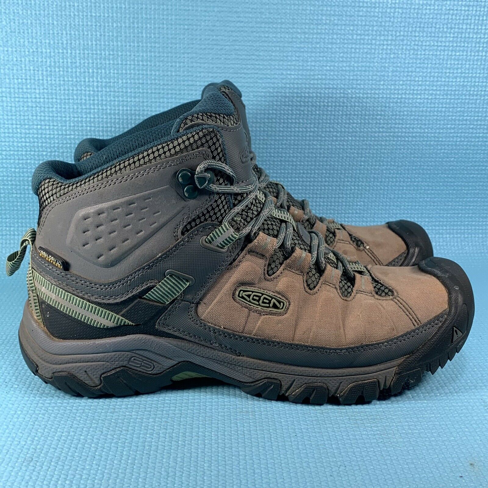 KEEN Women’s Size 10 M Targhee EXp Mid Waterproof Hiking Boot 1017741