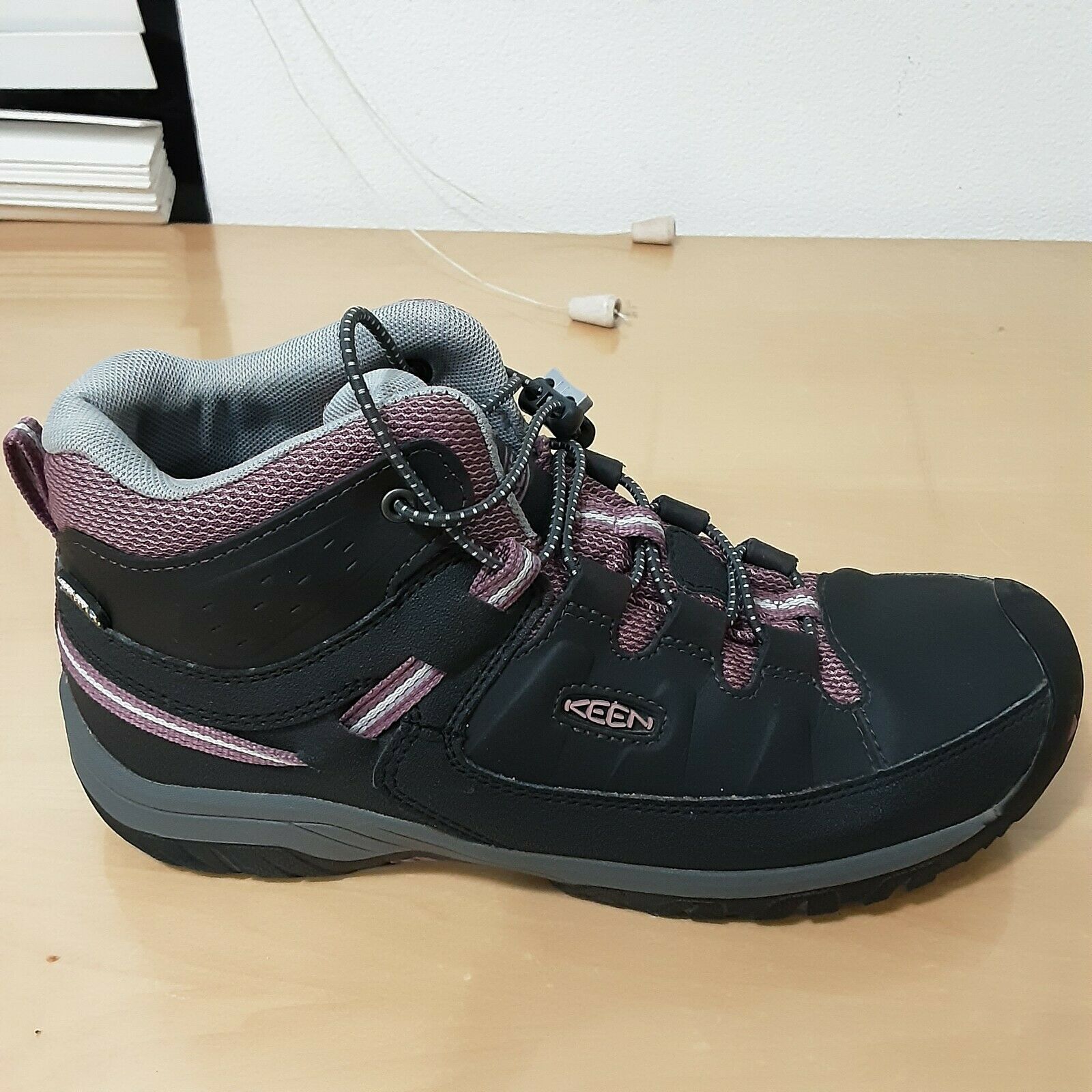 KEEN Youth Big Kids' Targhee Waterproof Boot, AMPUTEE RIGHT SHOE ONLY, SIZE 6y