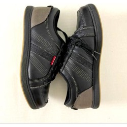 Levi's Shoes | Levis Boys Casual Sneaker Shoes Black | Color: Black | Size: 2.5b