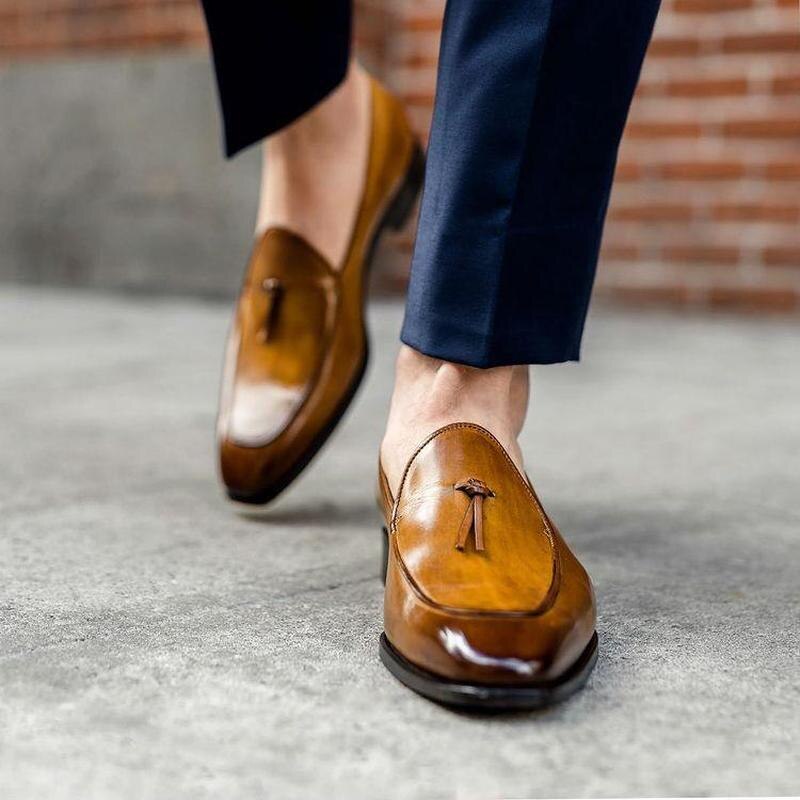 Loafers Shoes лодыри Men Shoes Fringe PU Leather Comfortable Fashion Casual Chaussures De Paresseux أحذية الرجال Brown ZQ0687