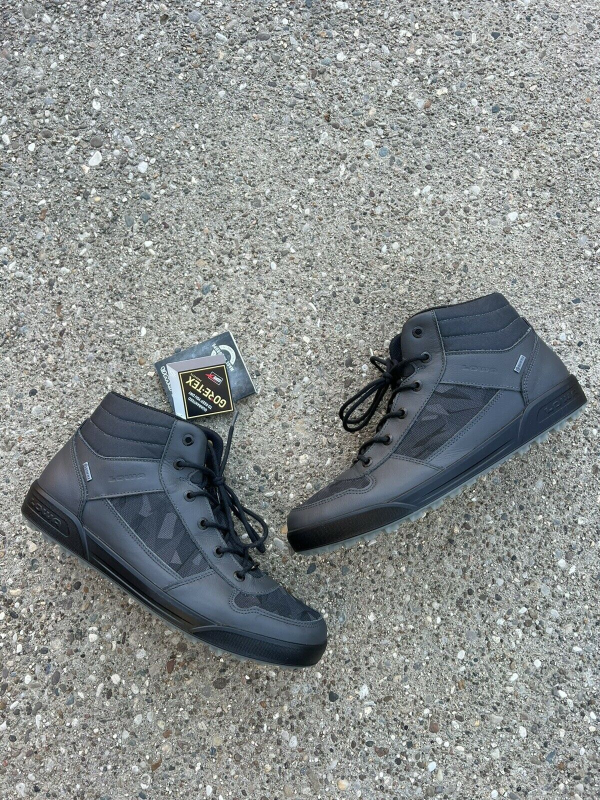 Lowa Seattle II GTX QC Men’s Size US 12 Anthracite Trail Hiking Shoe
