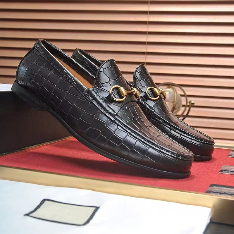 Men Shoes Formal Dress Shoe Masculino Leather Black Elegant Luxury Suit Shoes Designer Men's Casual Office Loafers