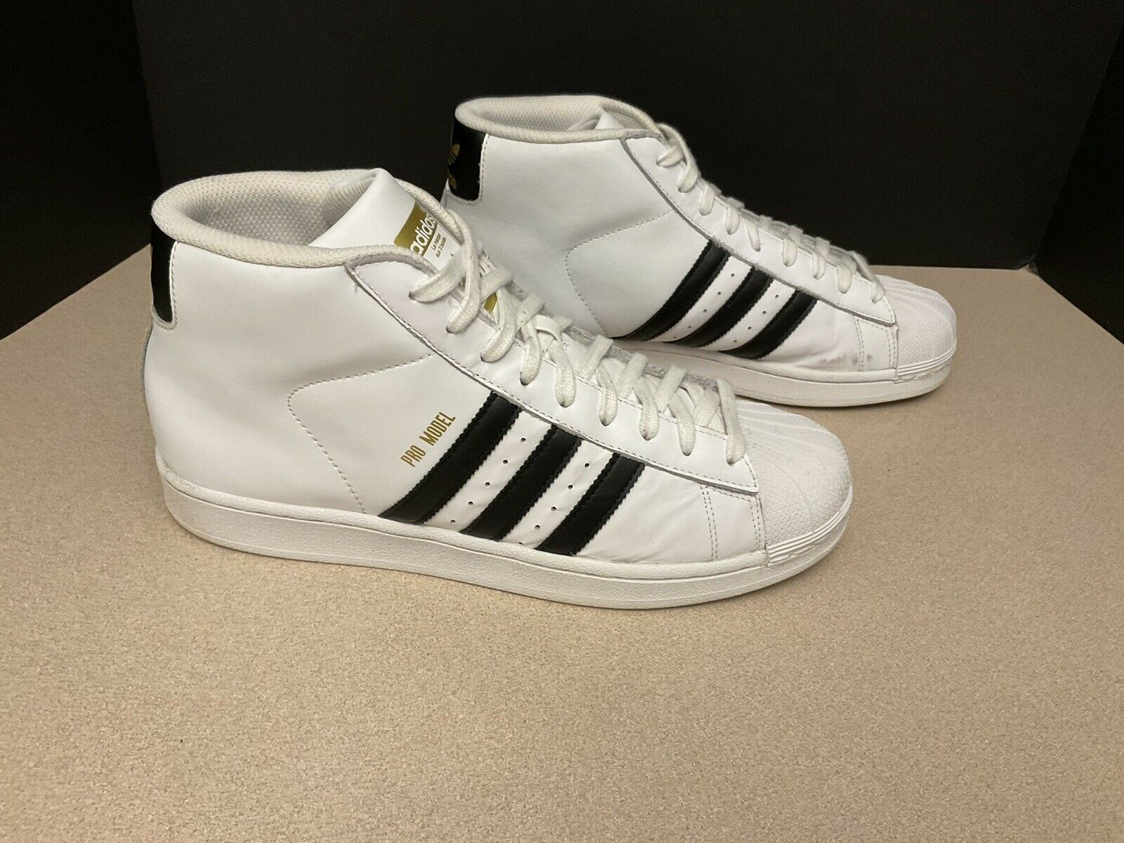 Mens Adidas Pro Model White/Black High Top Shoes. Size 10. Awesome Shoes!!!